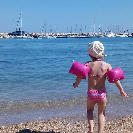 T2 Avec Terrasse, Clim Et Garage A Bormes-les-mimosas, 2 Piscines, Proche Et Calme - Fr-1-251-542 Διαμέρισμα Bormes-les-Mimosas